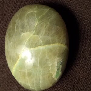 Green Moonstone Palm Stone🟢